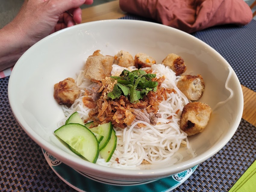 Saveurs Lao Thai Sàrl