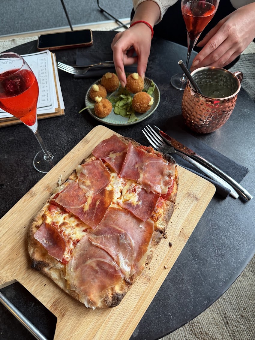 Origins Wine & Tapas Belair
